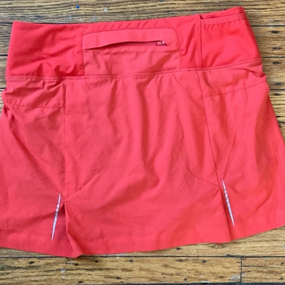 Arc'teryx hiking skort tennis  skirt size S coral color excellent condition - Picture 2 of 10